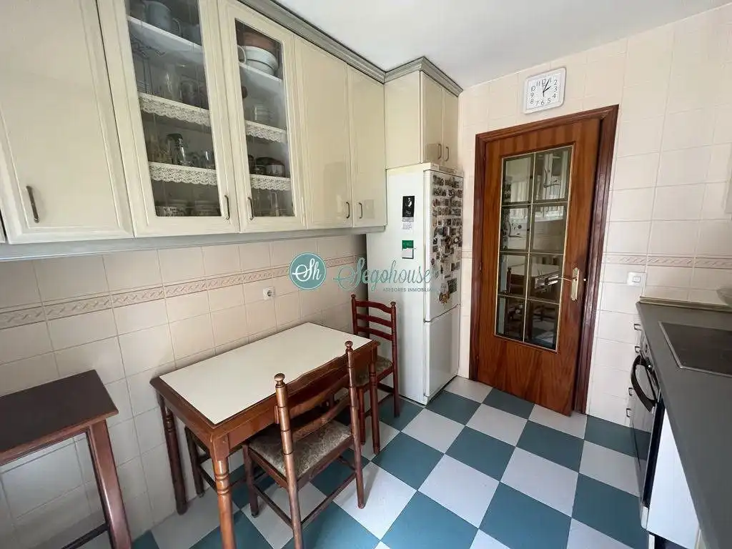 Kitchen of Flat for sale in Segovia  with Heating, Parquet flooring and Terrace