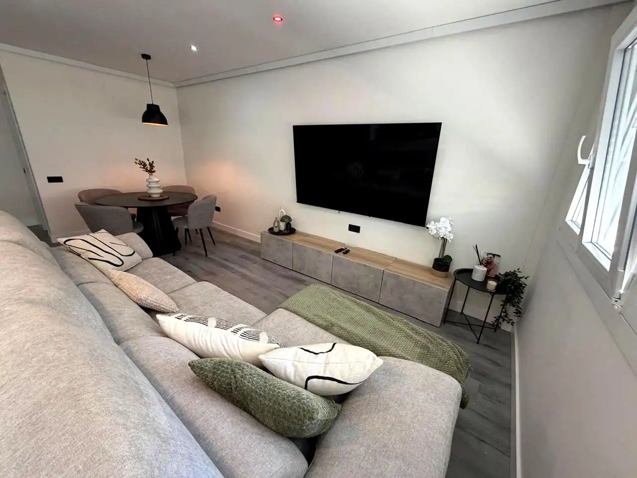 Living room of Flat for rent in San Bartolomé de Tirajana  with Furnished and Internet
