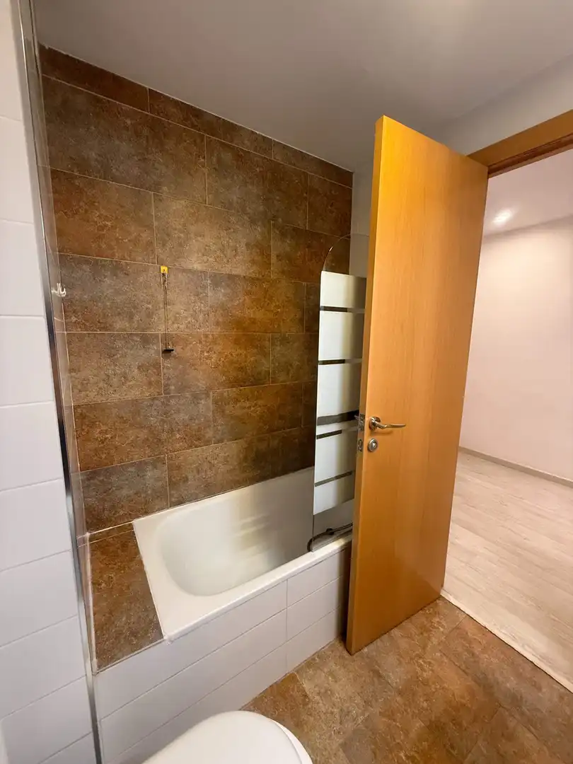 Bathroom of Flat for rent in Barcelona  with Heating