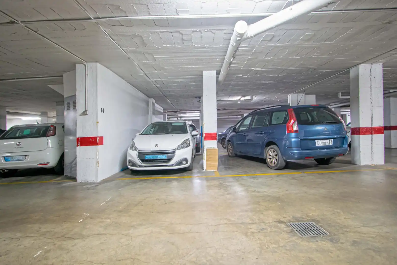 Parking of Flat for sale in Sevilla  with Terrace