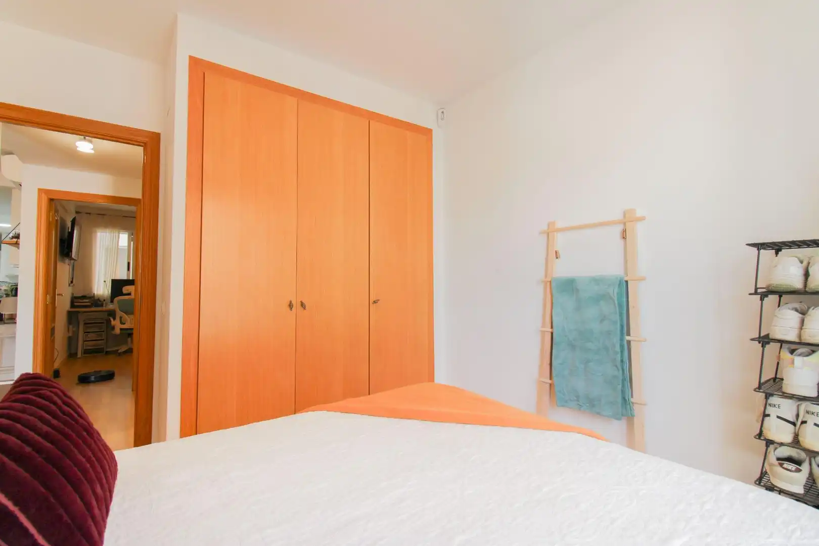 Schlafzimmer von Wohnung zum Verkauf in Benaguasil mit Klimaanlage und Alarm