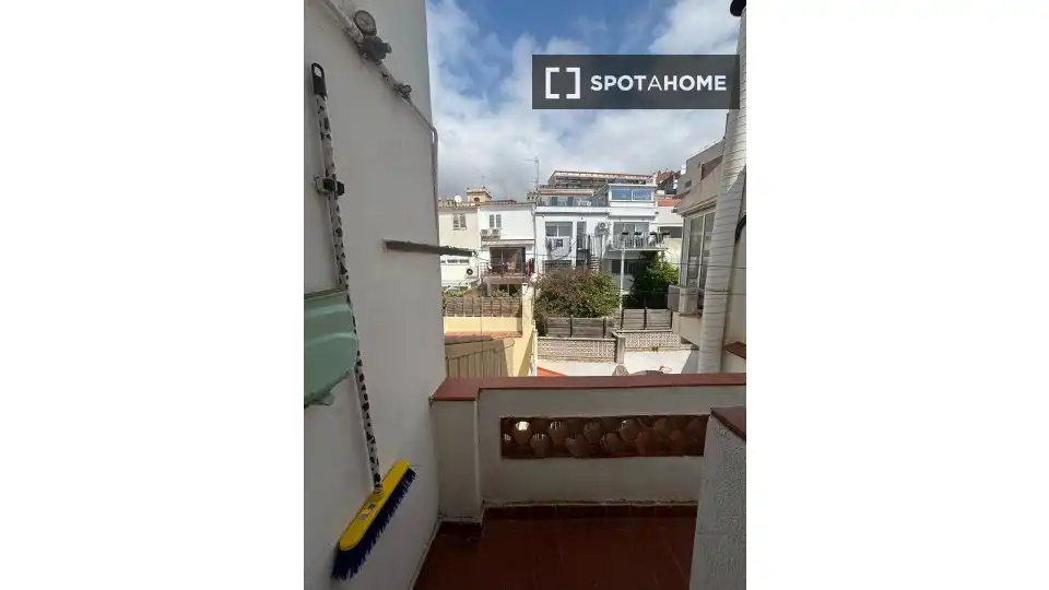 Exterior view of Flat for share in El Masnou  with Air Conditioner, Heating and Furnished