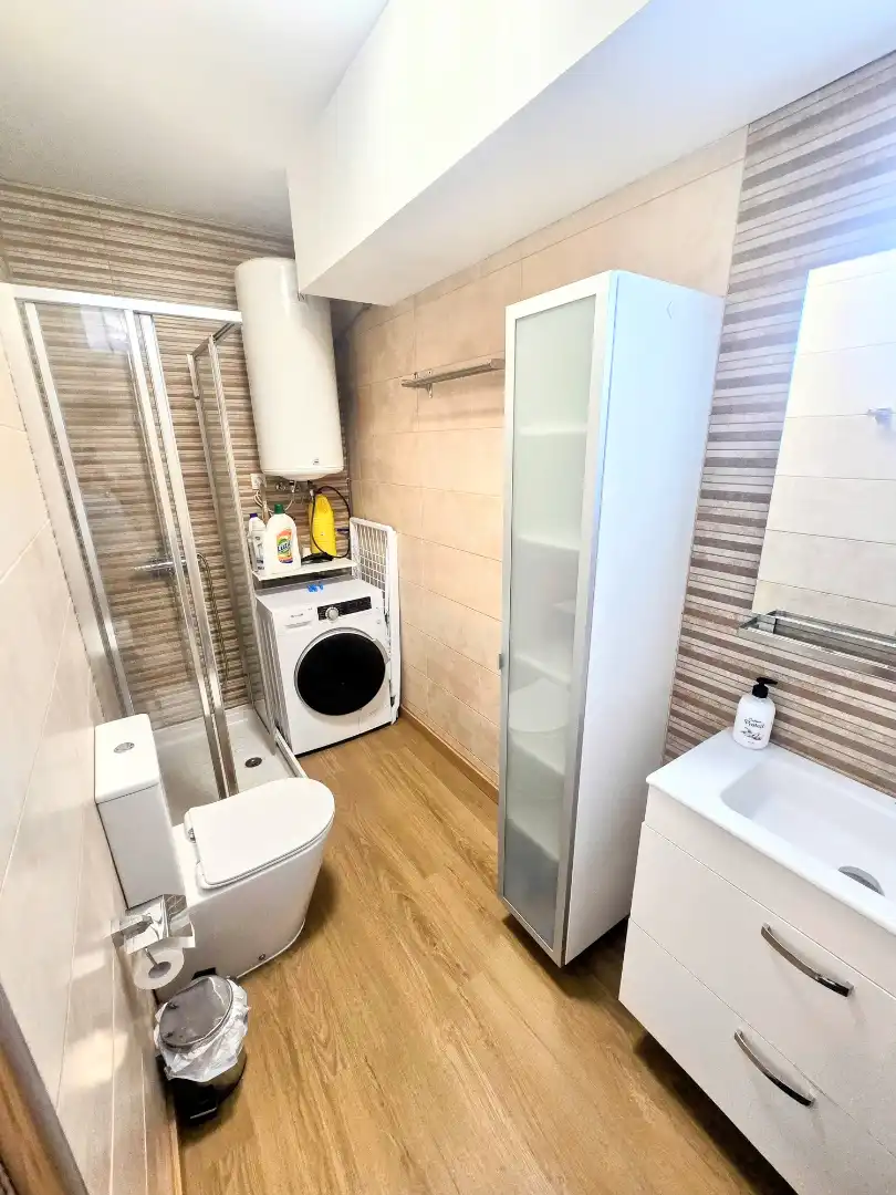 Badezimmer von Wohnung zum Verkauf in Arona mit Privatgarten, Terrasse und Möbliert