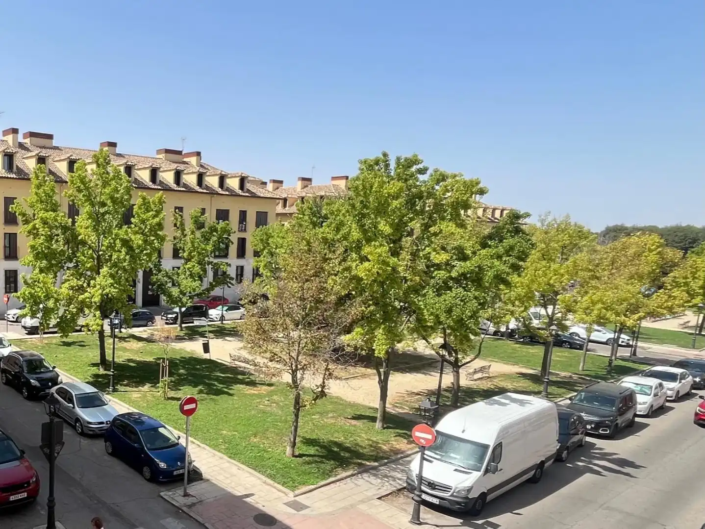 Vista exterior de Pis en venda en Aranjuez amb Aire condicionat