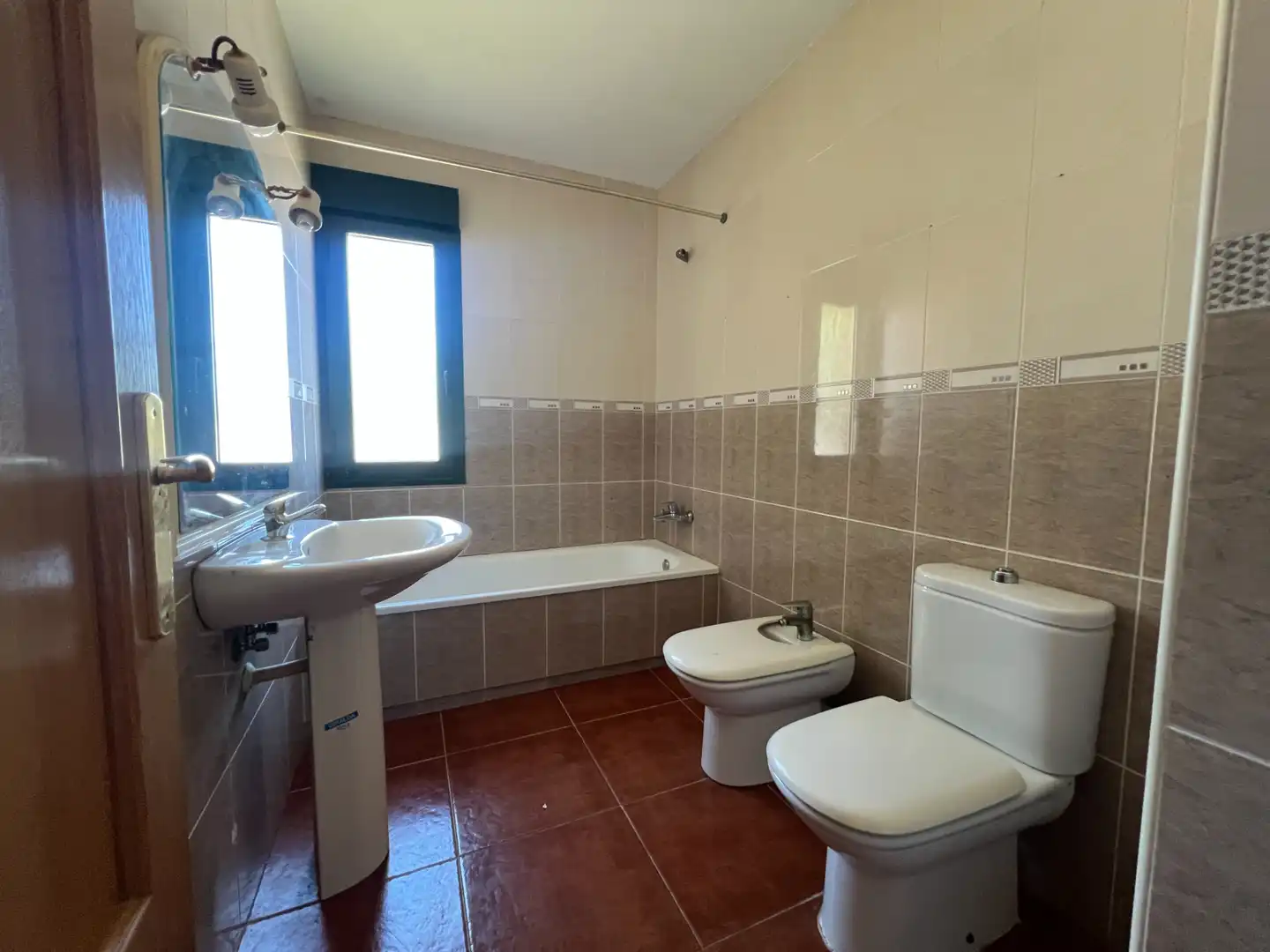 Bany de Casa o xalet en venda en Montroi / Montroy amb Jardí privat, Terrassa i Traster