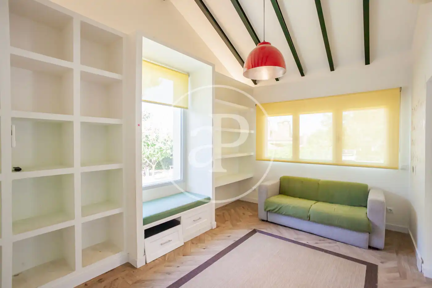 Sala de estar de Casa o chalet de alquiler en Madrid con Aire acondicionado, Calefacción y Jardín privado