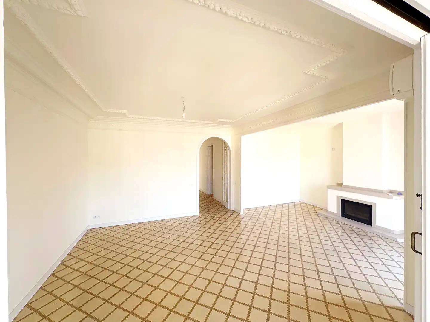 Penthouse with terrace to rent in Carrer de Muntaner, imagen 11