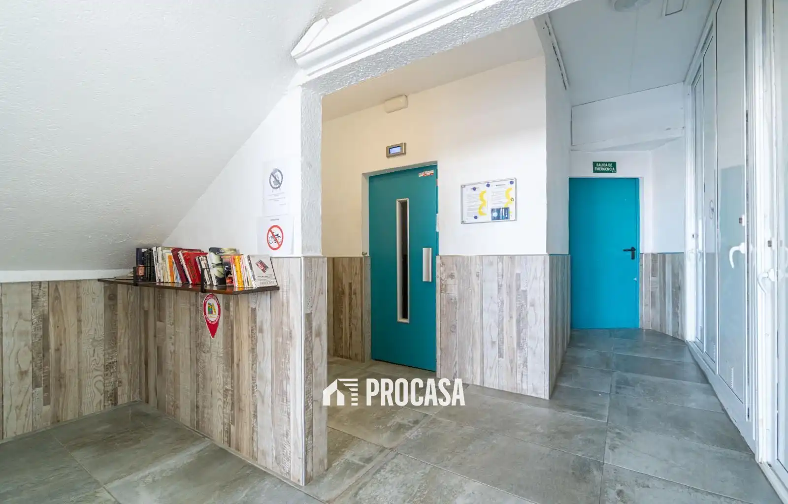 Wohnung zum Verkauf in Empuriabrava mit Klimaanlage, Heizung und Terrasse