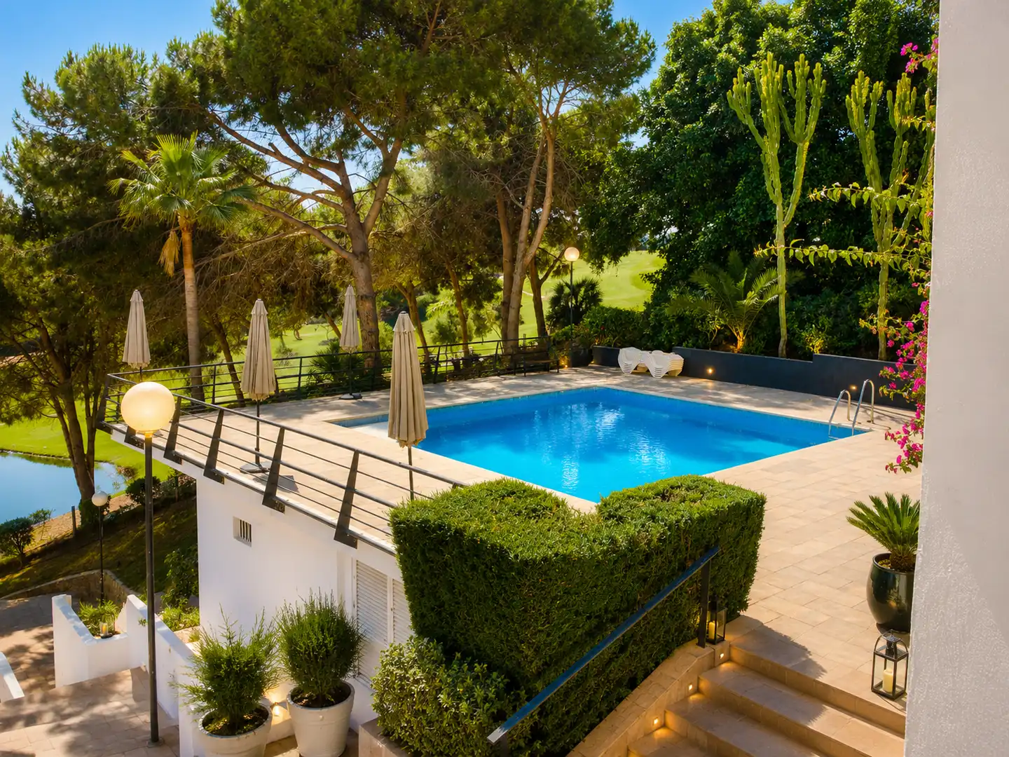 Swimming pool of Detached homes for sale in Benalmádena  with Air Conditioner, Private garden and Terrace