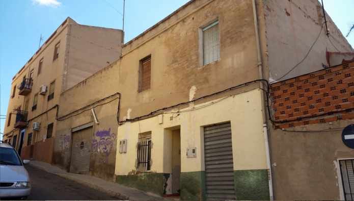 Vista exterior de Piso en venta en Elda