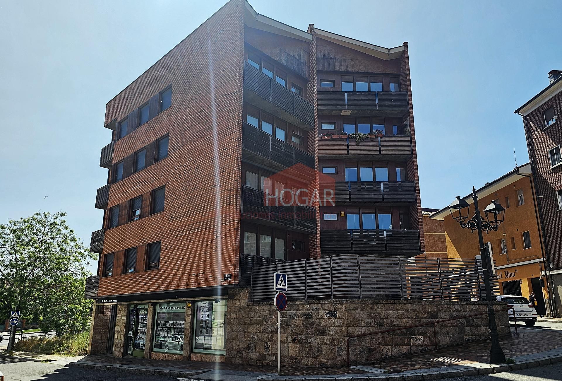Vista exterior de Piso en venta en Ávila Capital con Calefacción, Terraza y Trastero