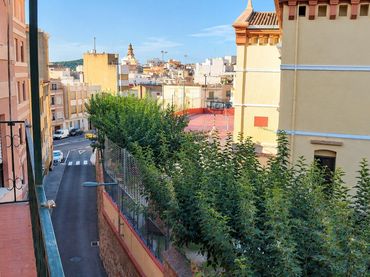 Flat with balcony for sale in Calle HERMANO MARTI