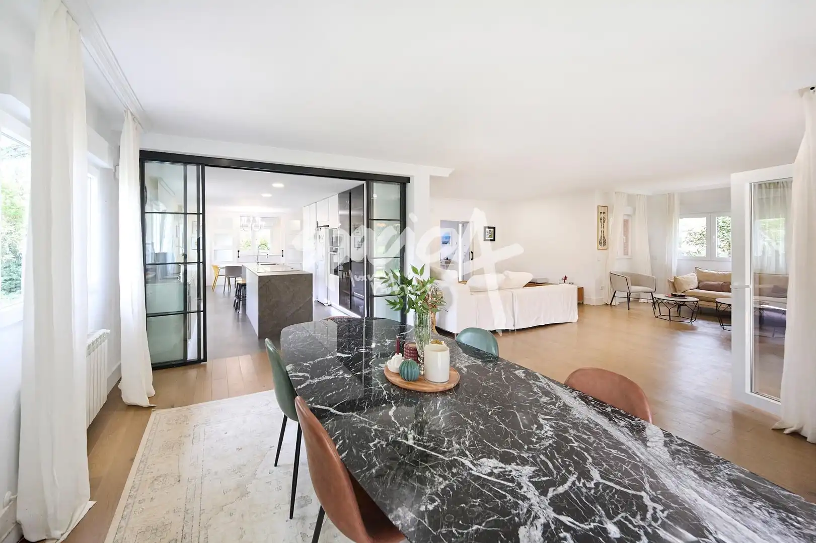 Comedor de Casa o chalet de alquiler en Boadilla del Monte con Aire acondicionado, Calefacción y Jardín privado