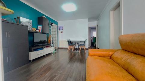 Foto 4 de Piso en venta en Plaça de Les Acàcies, Can Deu, Sabadell