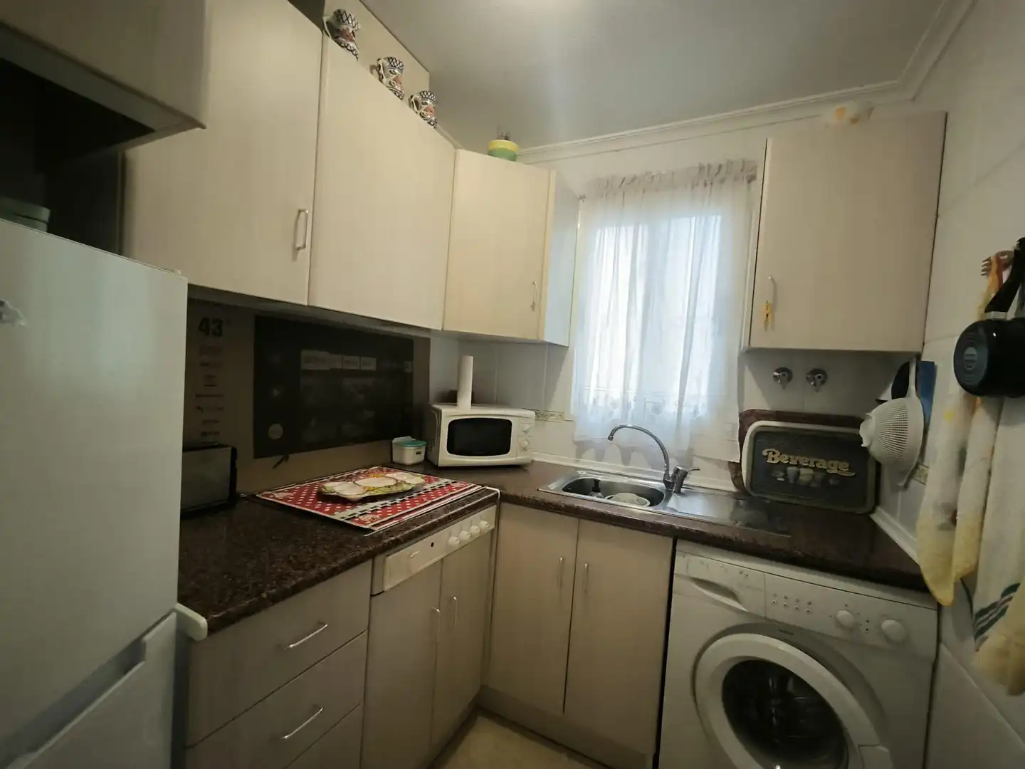 Cuina de Apartament en venda en Torrevieja amb Aire condicionat i Balcó