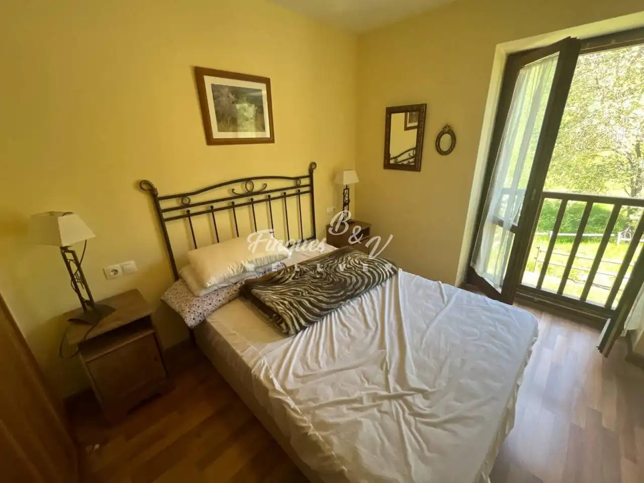 Habitación de Piso en venta en Alp con Calefacción, Parquet y Trastero