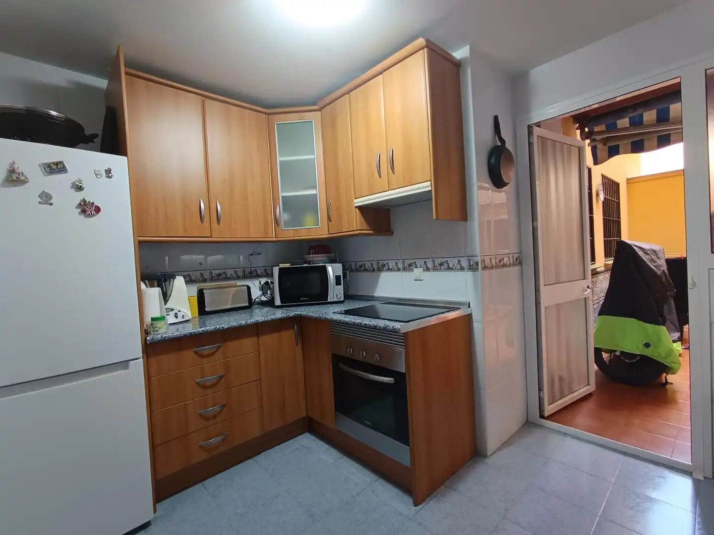 Cuina de Pis en venda en Fuengirola amb Aire condicionat, Calefacció i Terrassa