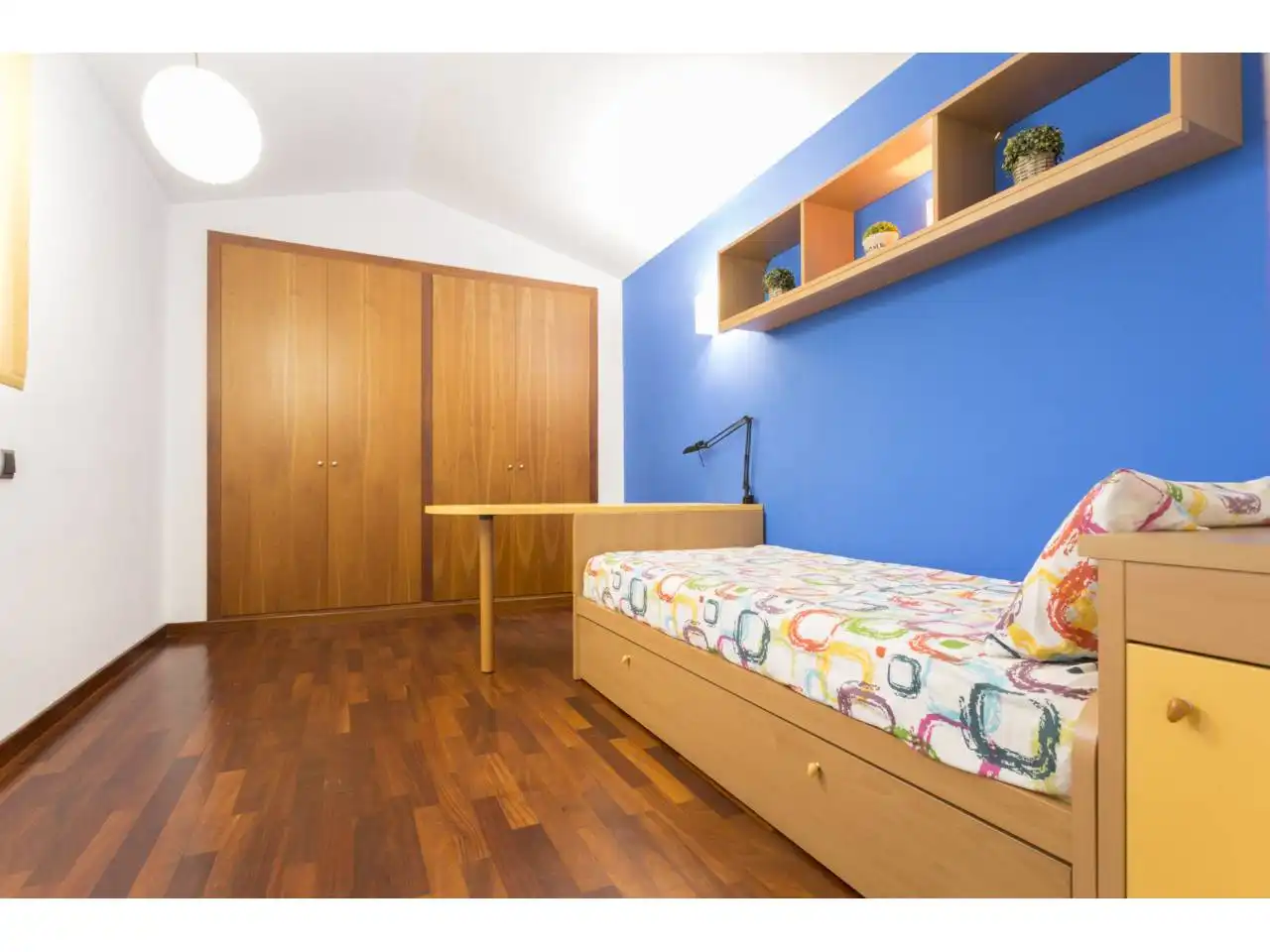Habitación de Casa o chalet de alquiler en Quart con Aire acondicionado, Calefacción y Jardín privado