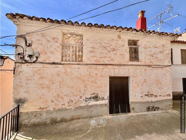 Casa-chalet en Venta en Castillo de Villamalefa