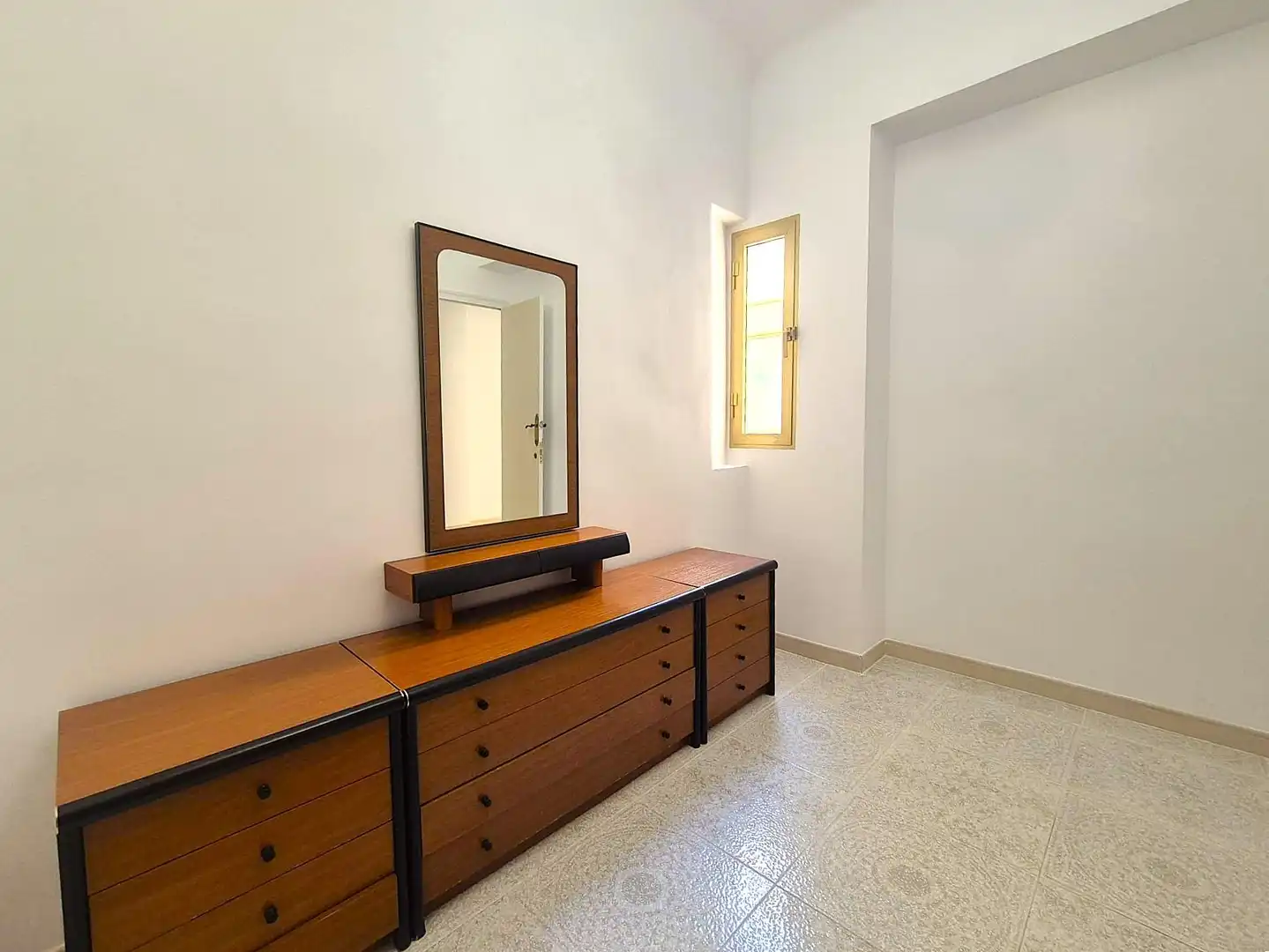 Dormitori de Apartament en venda en Alicante / Alacant amb Aire condicionat i Balcó