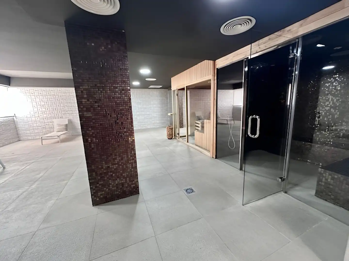 Apartament amb terrassa en venda a Puerto Deportivo, imagen 35