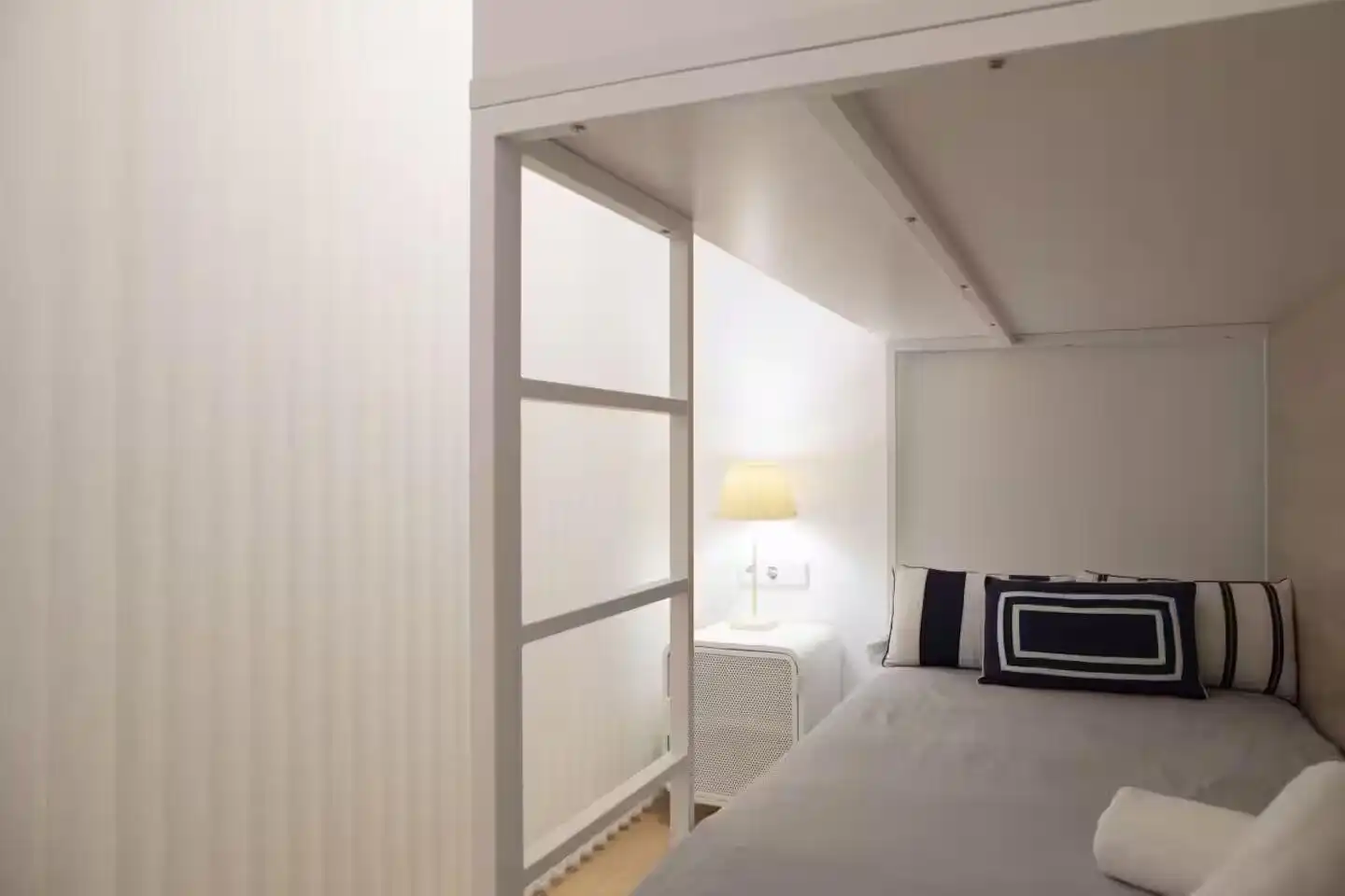Schlafzimmer von Wohnung zur Miete in Casas Verdes - Ermita