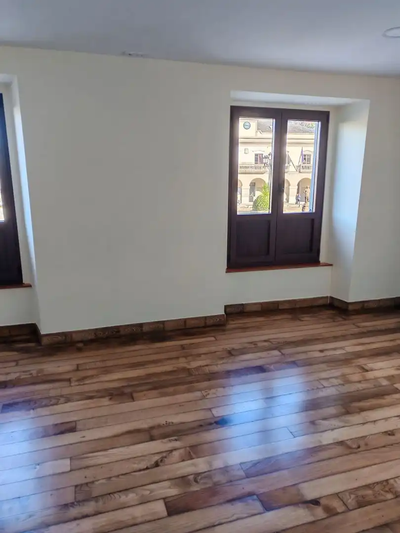Piso en venta en Vegadeo con Calefacción, Parquet y Trastero