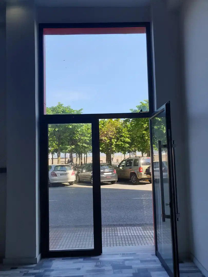 Gewerbefläche zum Verkauf in Calle Rodríguez San Pedro, imagen 3