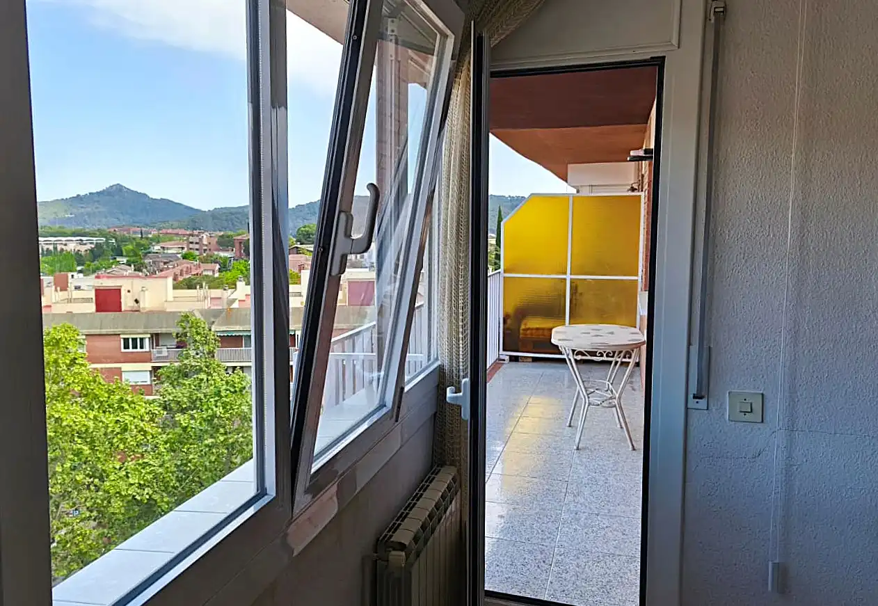 Terraza de Ático en venta en Cerdanyola del Vallès con Calefacción y Balcón
