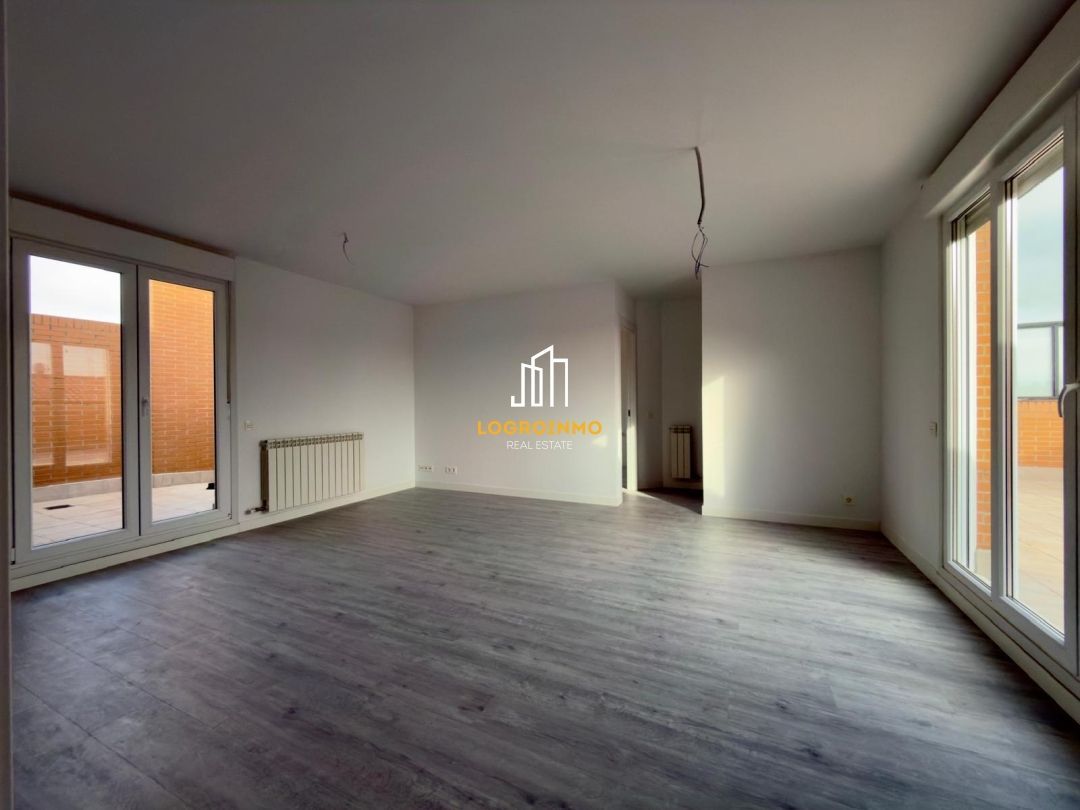 Living room of Flat for sale in Lardero  with Heating, Parquet flooring and Terrace
