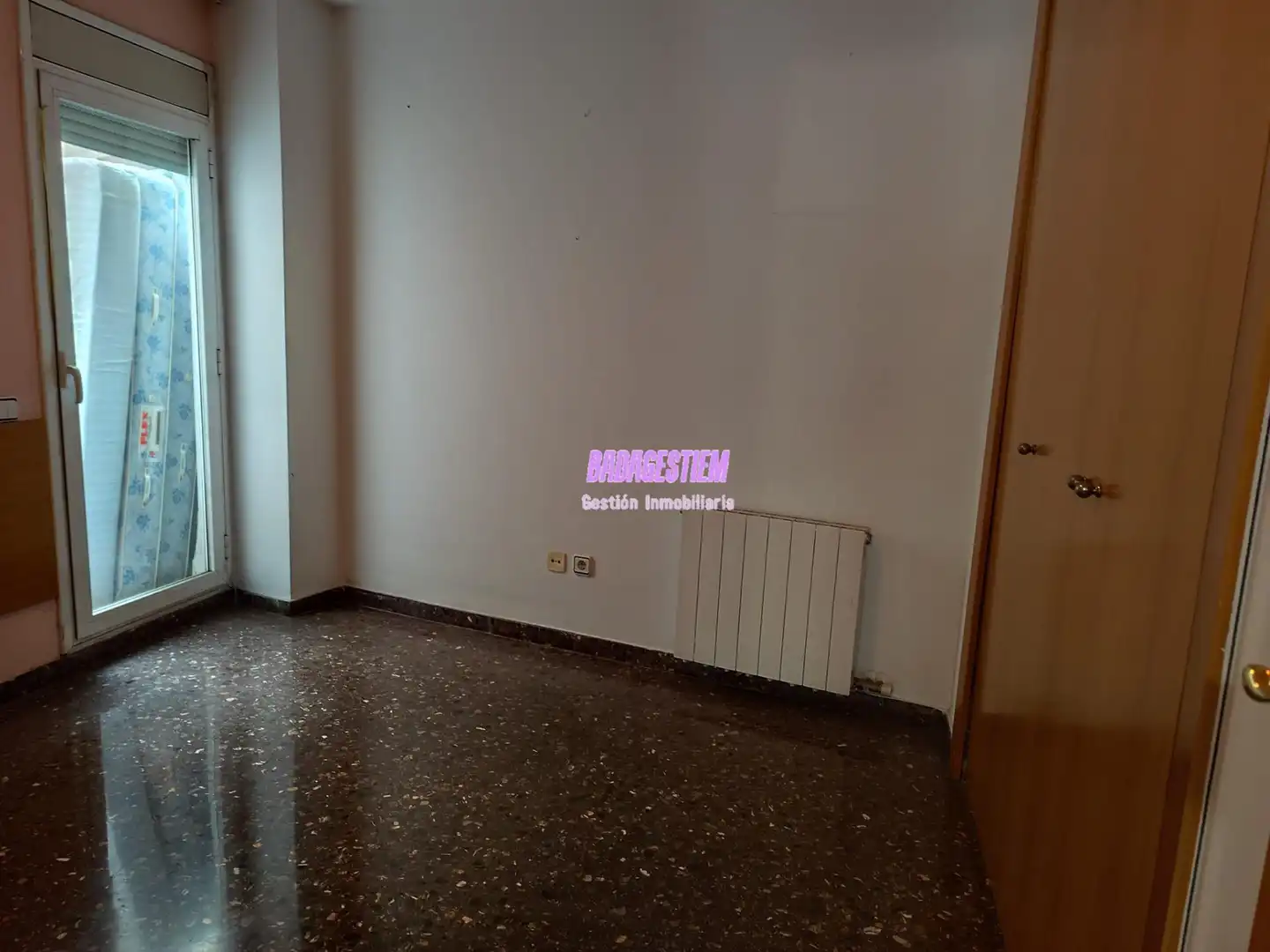 Schlafzimmer von Wohnung zum Verkauf in Santa Coloma de Gramenet mit Heizung, Terrasse und Balkon
