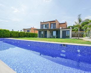 Swimming pool of House or chalet to rent in Sant Vicenç de Montalt  with Air Conditioner and Swimming Pool