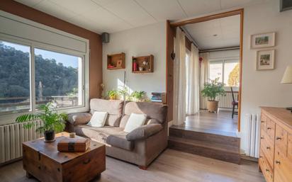 Sala d'estar de Casa o xalet en venda en Aiguafreda amb Calefacció, Jardí privat i Parquet