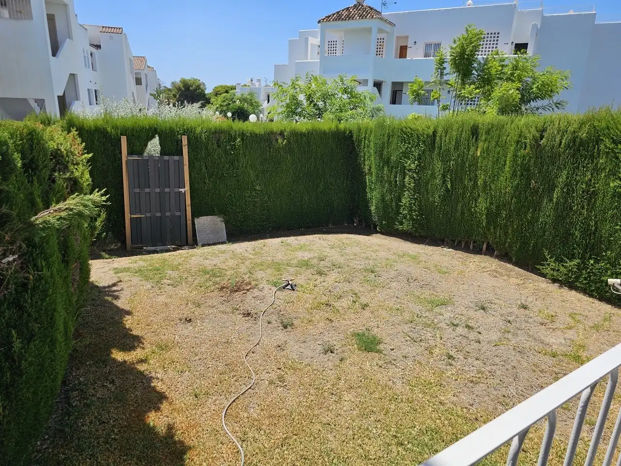 Jardí de Apartament en venda en Estepona amb Aire condicionat, Terrassa i Piscina