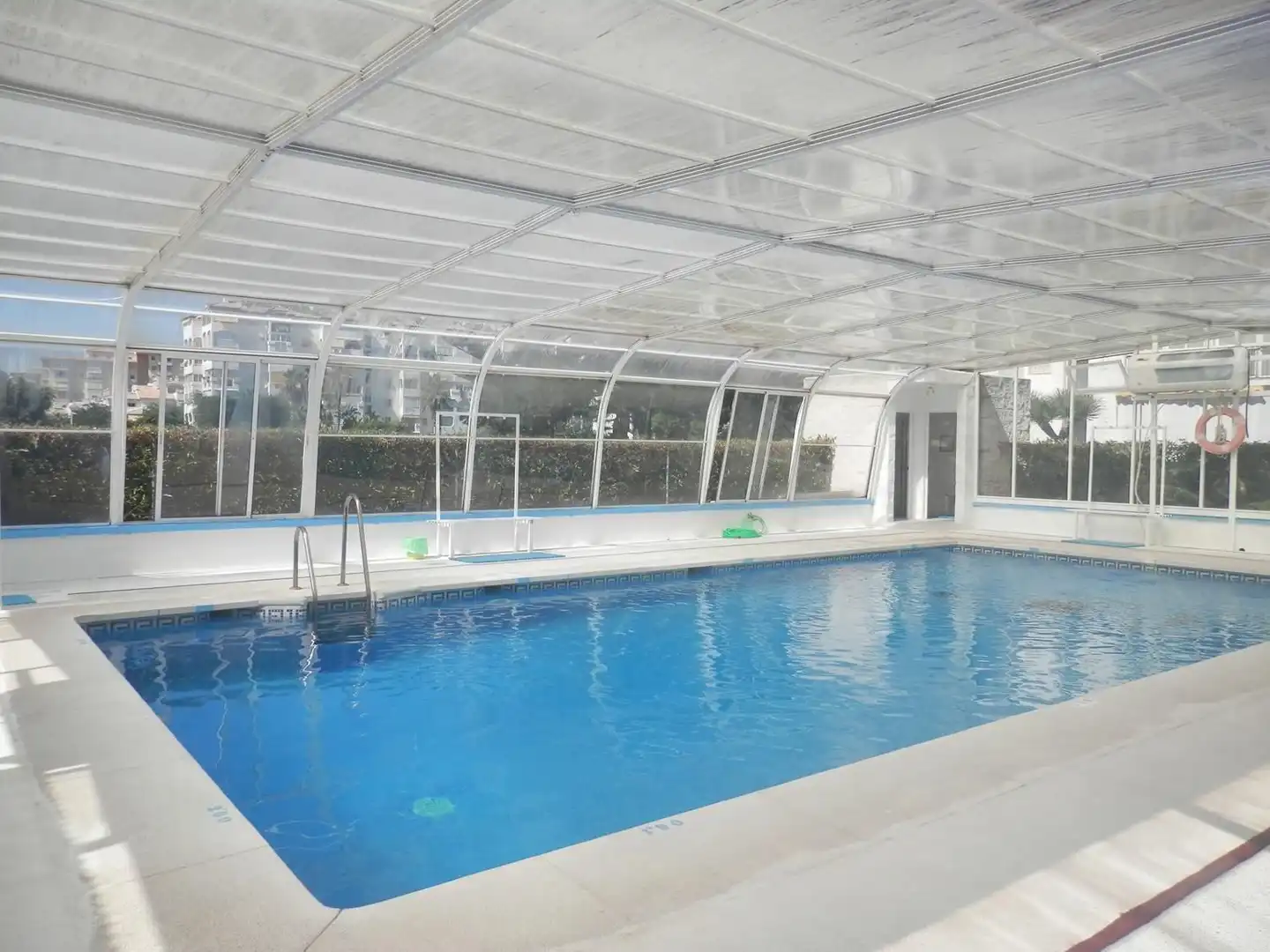 Schwimmbecken von Wohnungen zur Miete in Torrox mit Klimaanlage, Heizung und Terrasse