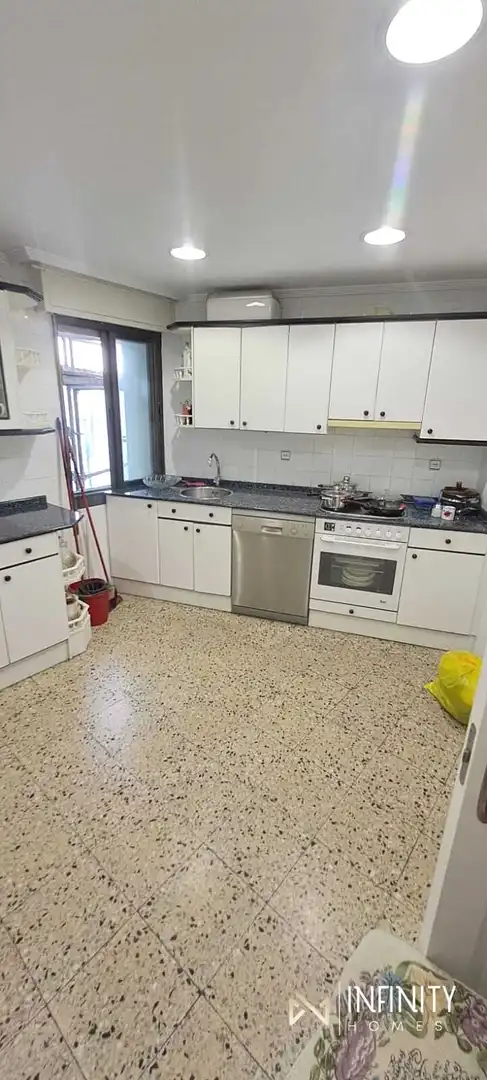Cuina de Pis de lloguer en Santurtzi  amb Calefacció, Terrassa i Balcó