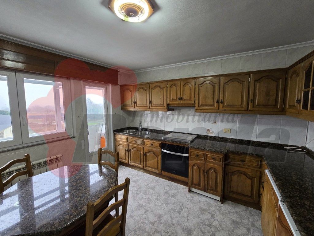 Cocina de Piso en venta en Lugo Capital
