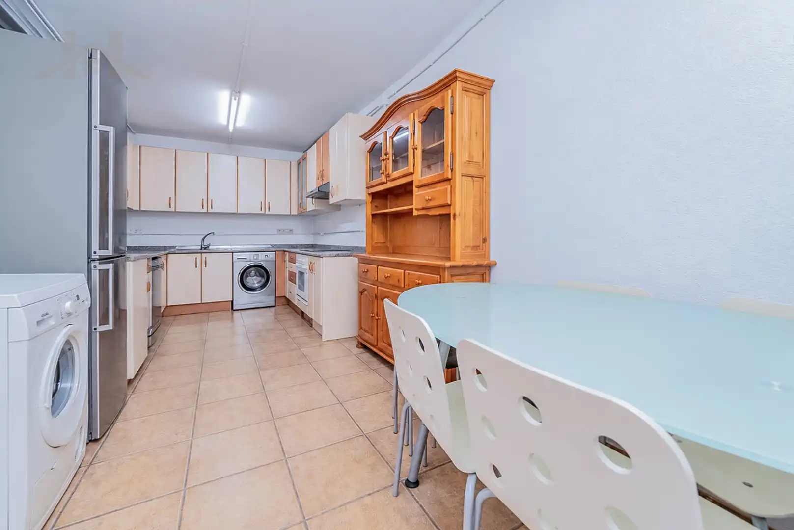 Kitchen of Houses for sale in Moraleja de Enmedio, Madrid