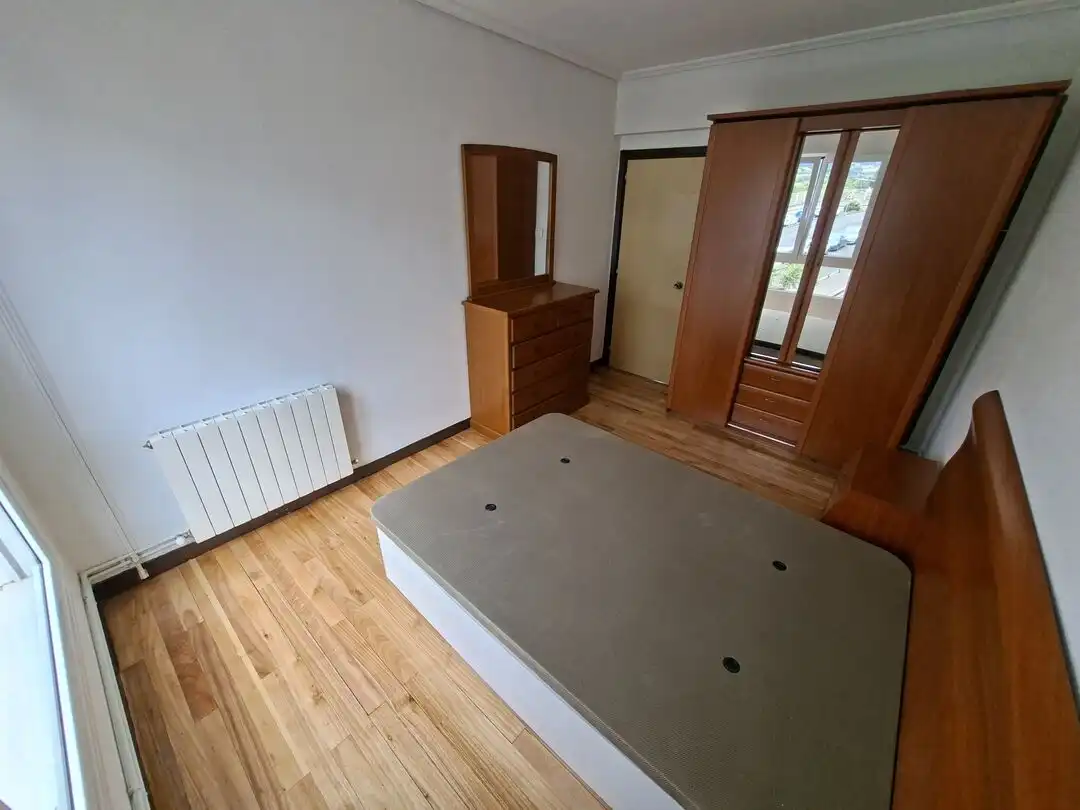 Habitación de Piso en venta en Abadiño  con Calefacción y Balcón