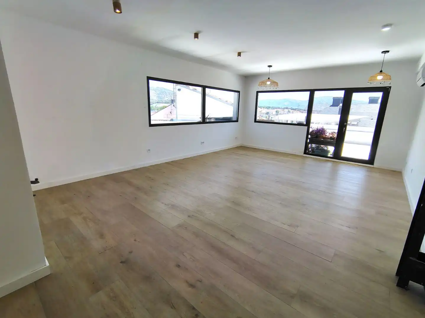 Wohnzimmer von Büro zur Miete in Alpedrete mit Klimaanlage, Heizung und Terrasse
