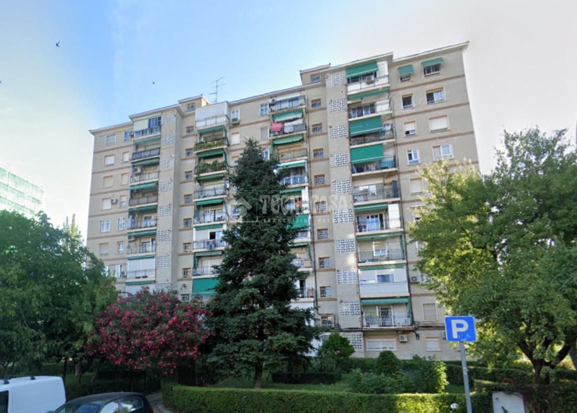 Vista exterior de Pis en venda en  Madrid Capital amb Calefacció