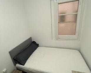 Bedroom of Apartment to share in  Barcelona Capital  with Furnished, Oven and Washing machine