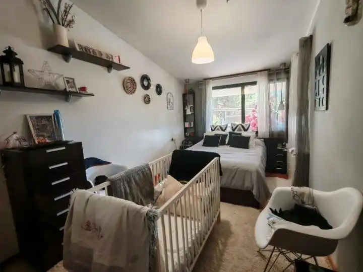 Dormitori de Casa o xalet en venda en Mos amb Calefacció, Jardí privat i Traster