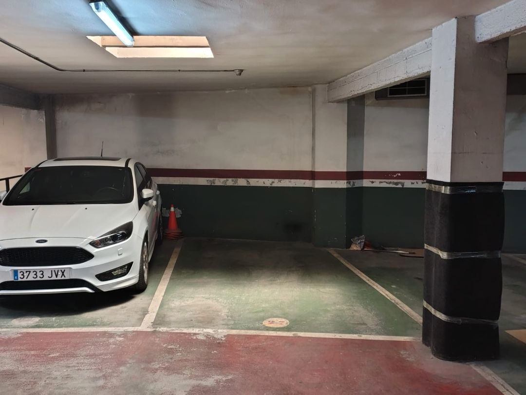 Aparcament de Garatge de lloguer en Cornellà de Llobregat