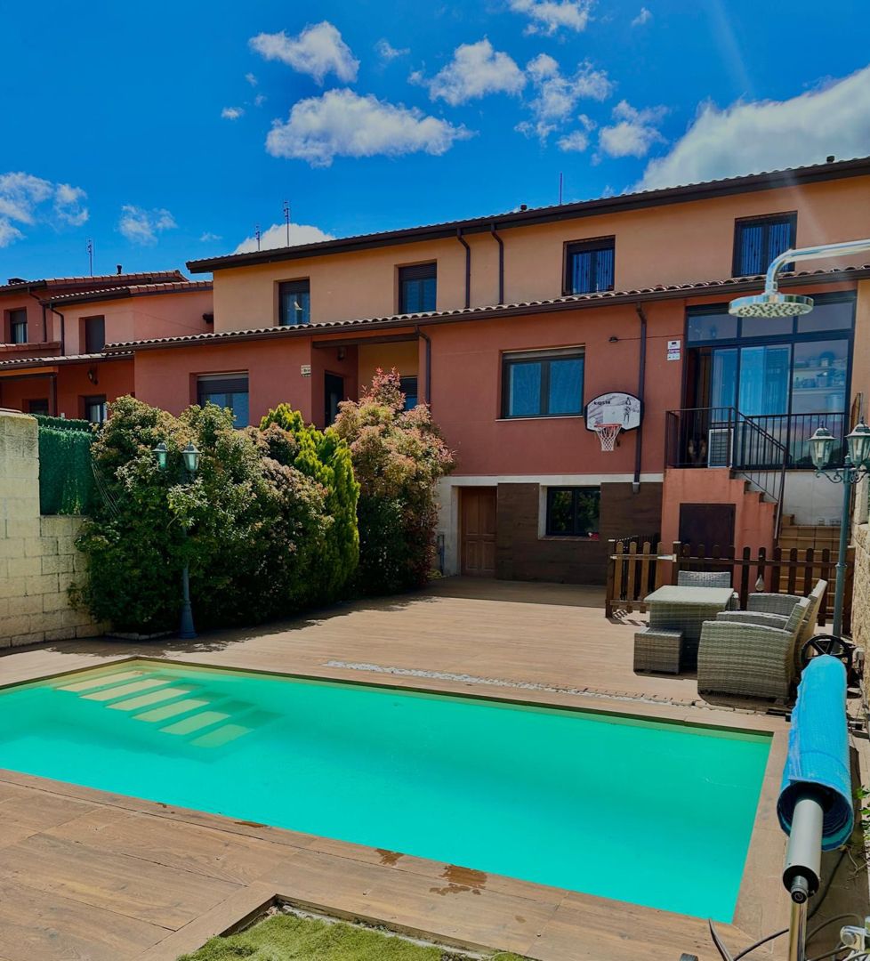 Swimming pool of House or chalet for sale in Segovia Capital  with Heating, Private garden and Terrace
