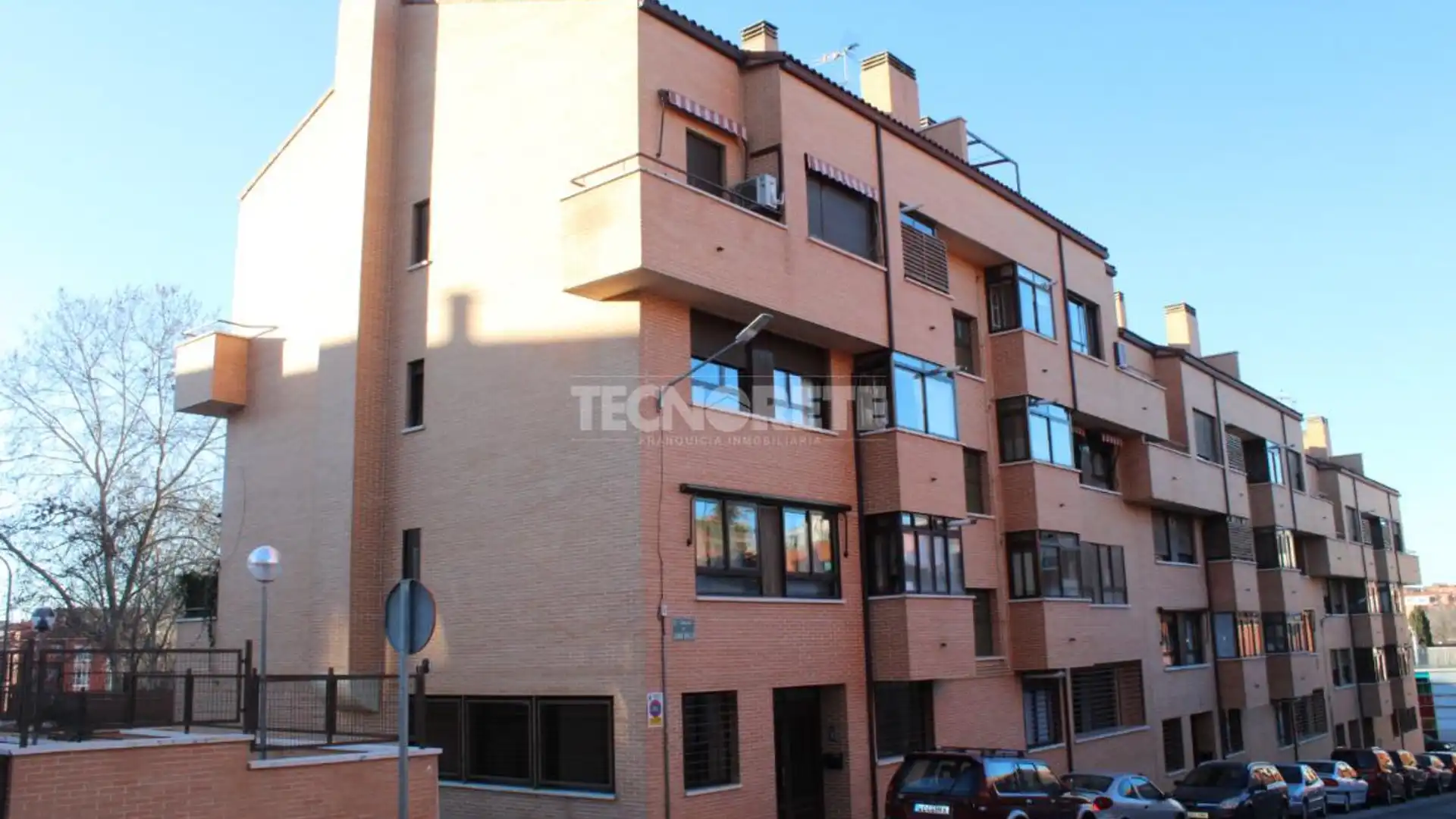 Vista exterior de Piso en venta en Guadalajara Capital con Calefacción y Terraza