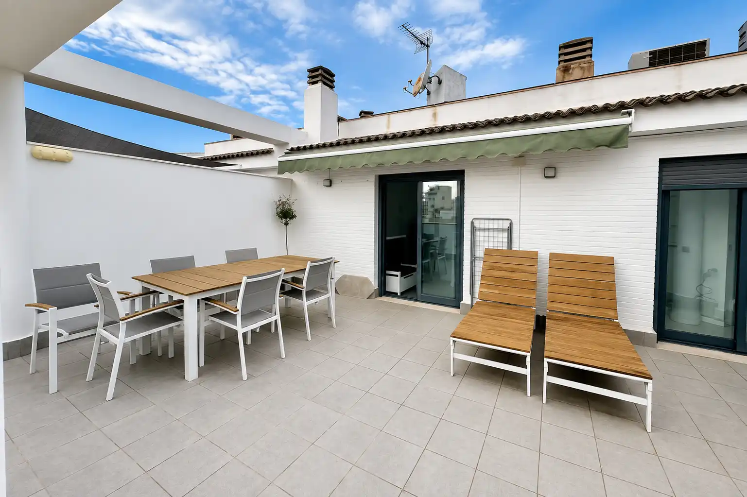 Duplexes for sale in Calle Antonino Vera, Centro