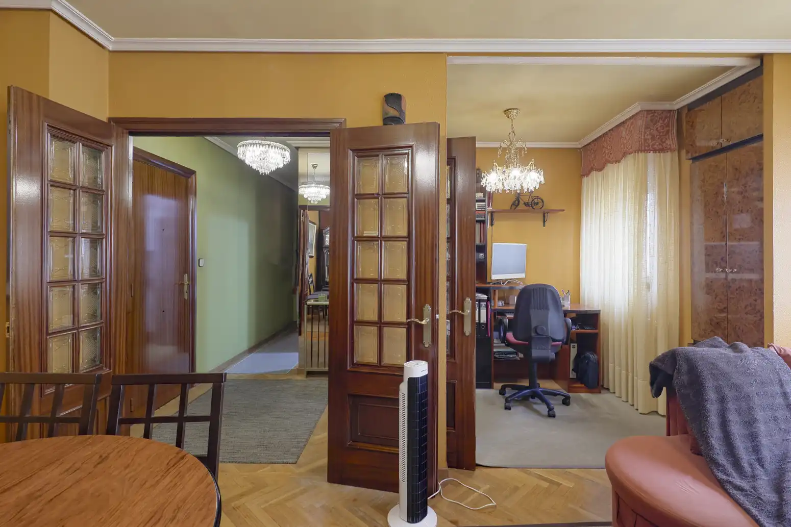 Pis en venda en Oviedo  amb Calefacció, Parquet i Traster
