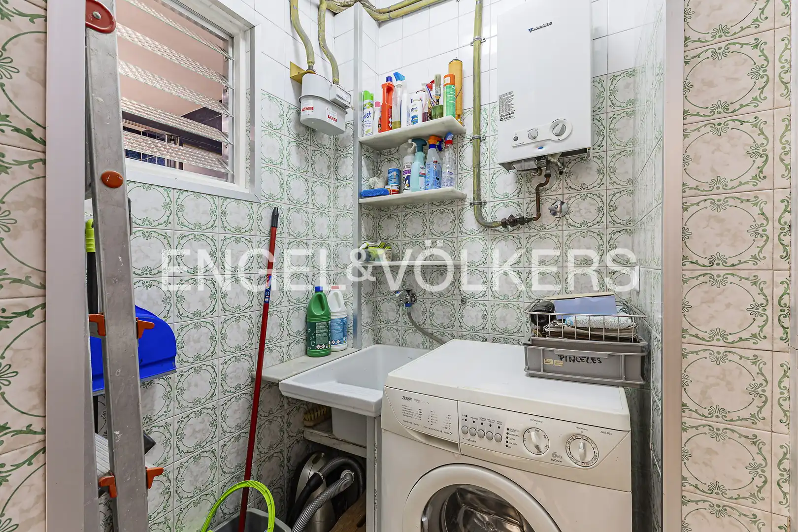 Cuina de Pis en venda en Barcelona amb Aire condicionat, Calefacció i Terrassa