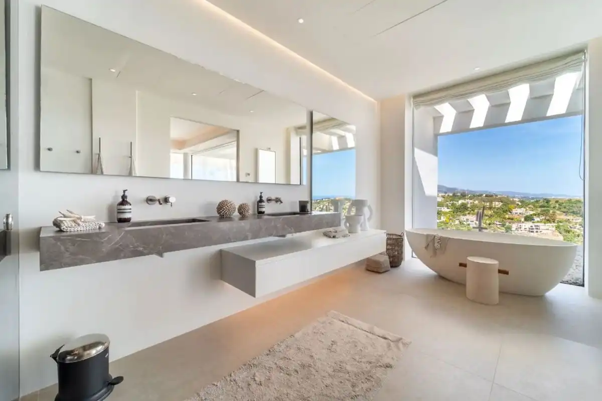 Detached house with pool for sale in La Quinta, imagen 3